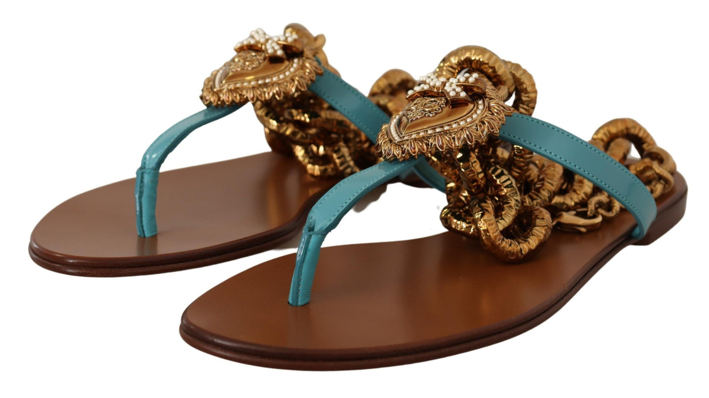 Schicke Gladiator-Flats von Dolce & Gabbana mit Herz-Devotion-Detail