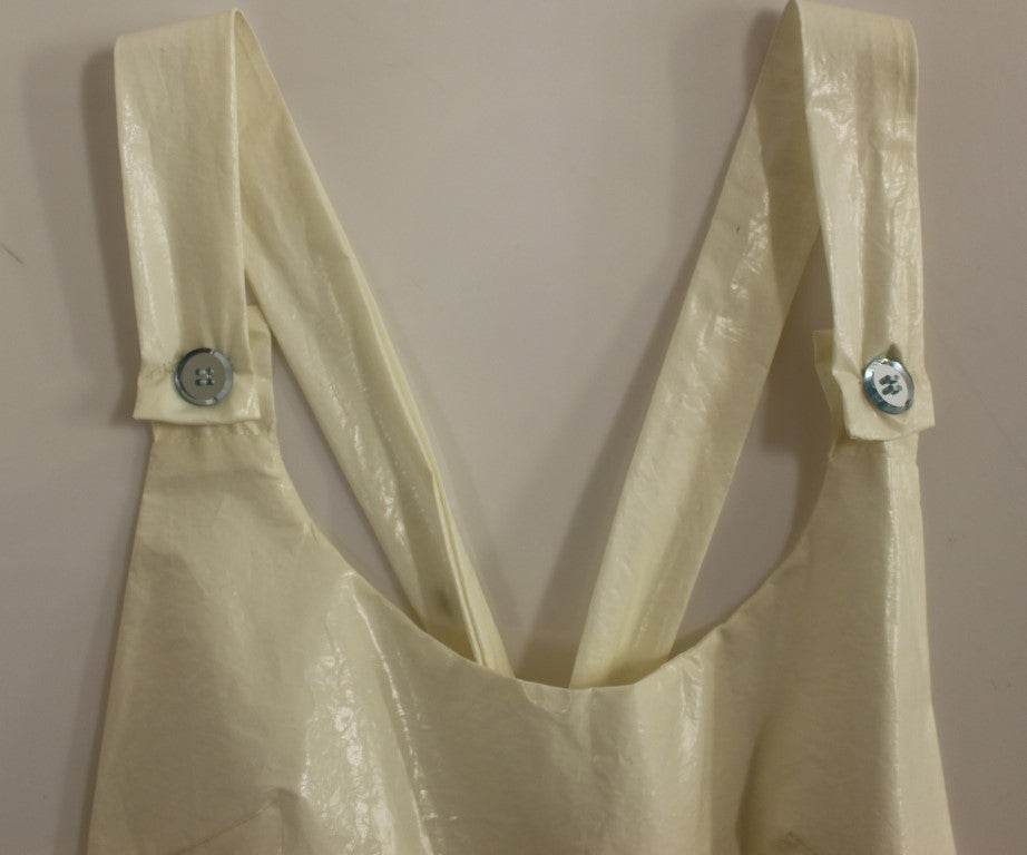 Abito elegante con scollo all'americana e scollo a V bianco di Licia Florio