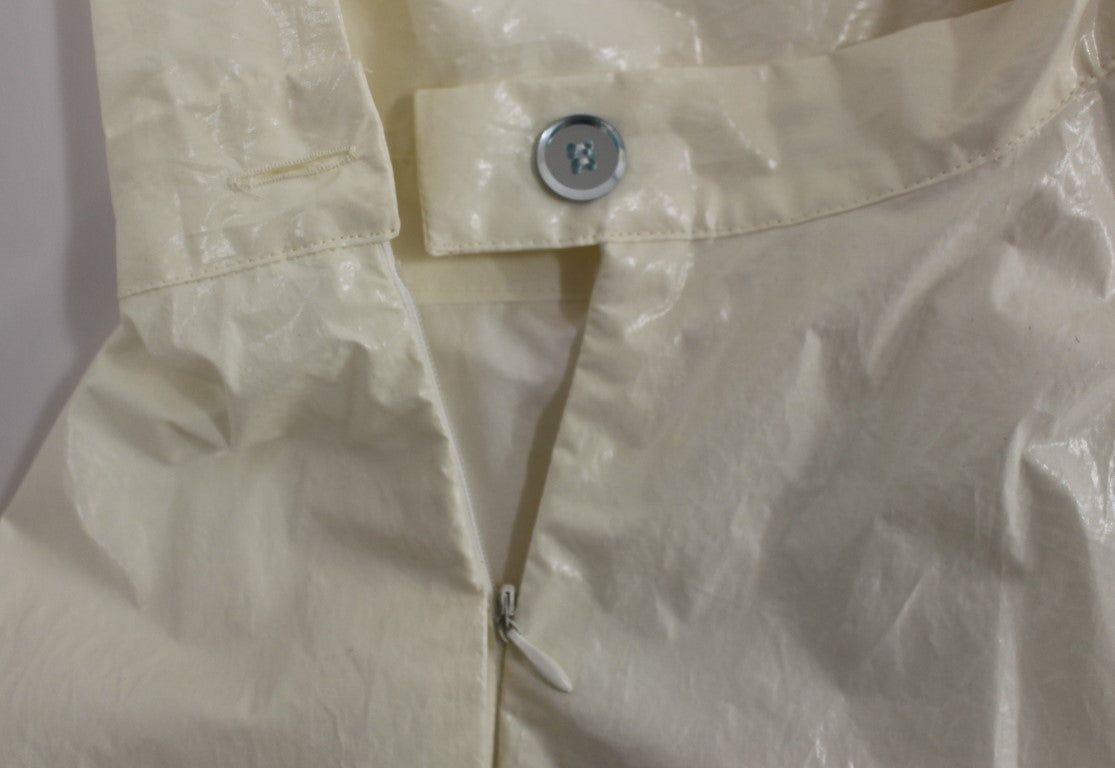 Abito elegante con scollo all'americana e scollo a V bianco di Licia Florio