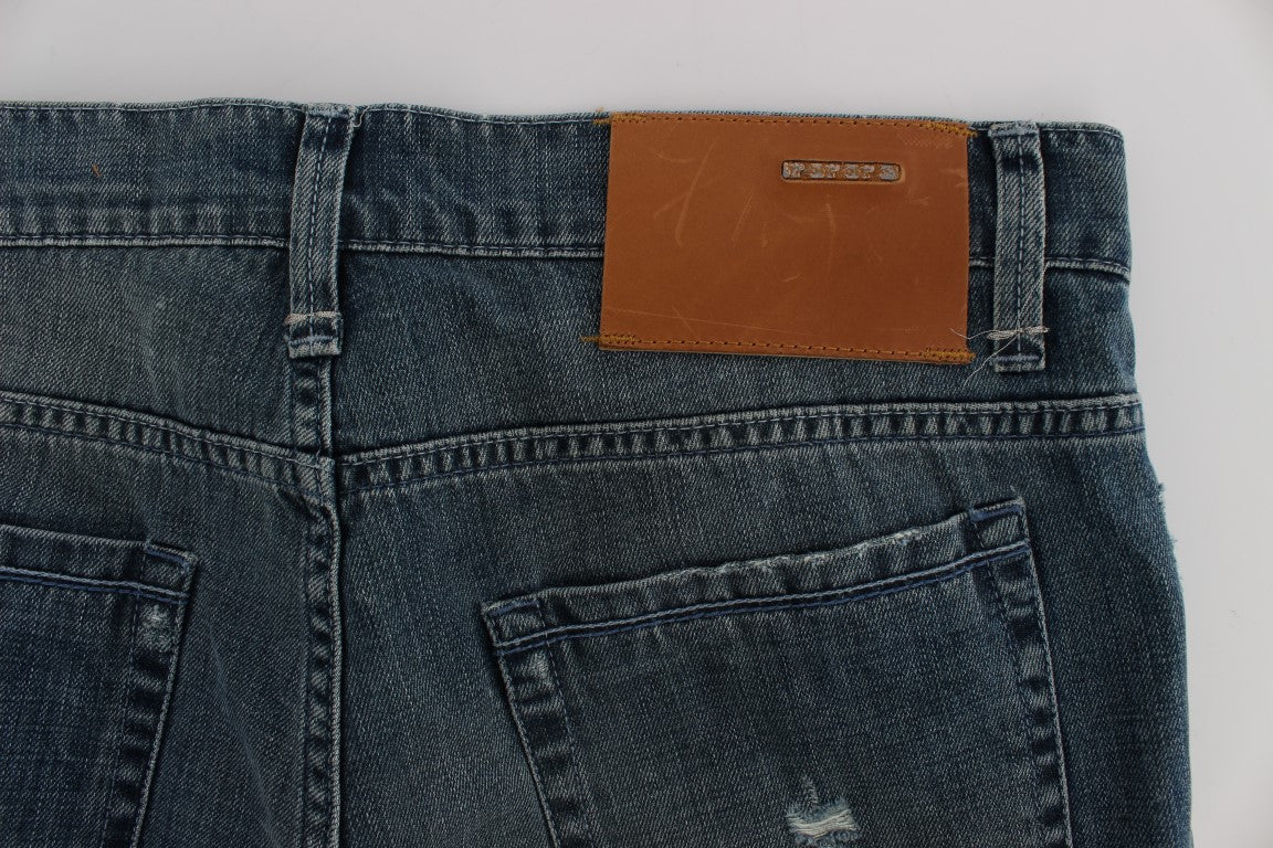 Acht eleganter Denim mit normaler Passform und blauer Waschung