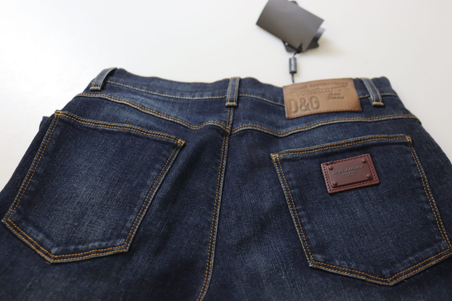 Dolce & Gabbana: valorizza il tuo stile in denim con i jeans skinny a vita alta