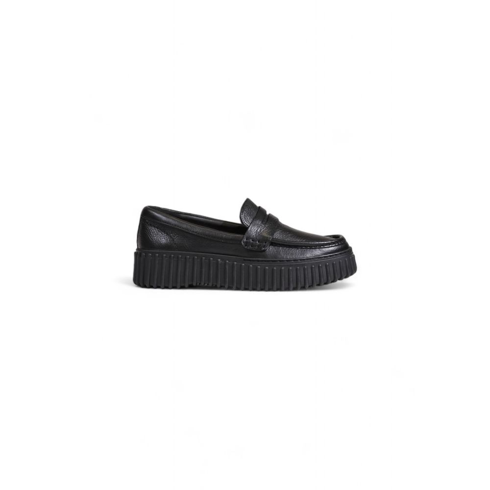 Clarks – Flache Schuhe aus schwarzem Leder