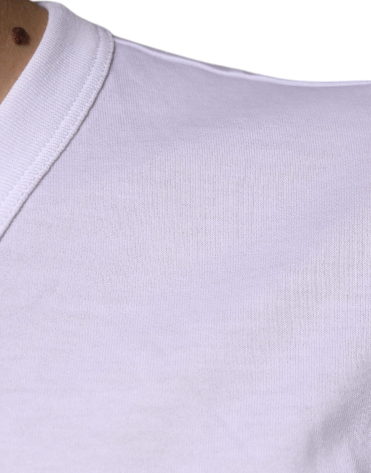 Dolce & Gabbana – Weißes T-Shirt aus Baumwolle mit V-Ausschnitt und kurzen Ärmeln