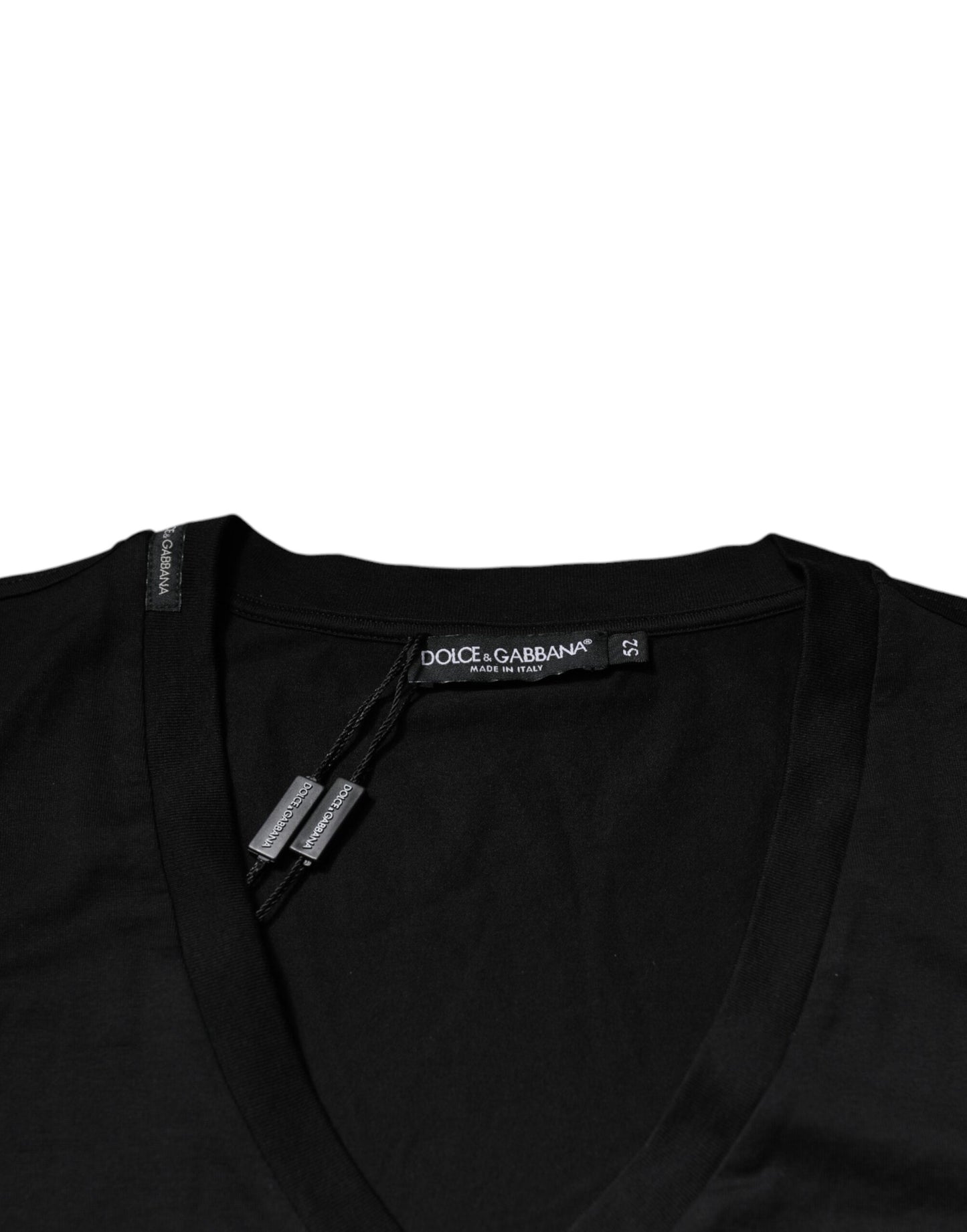 Dolce & Gabbana – Schwarzes, kurzärmliges T-Shirt mit V-Ausschnitt und Logo aus Baumwolle