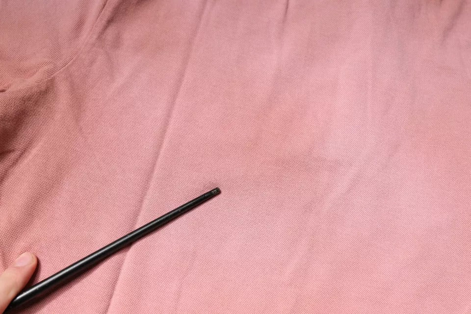 Dolce & Gabbana – Kurzärmliges Poloshirt mit rosa Kronenkragen