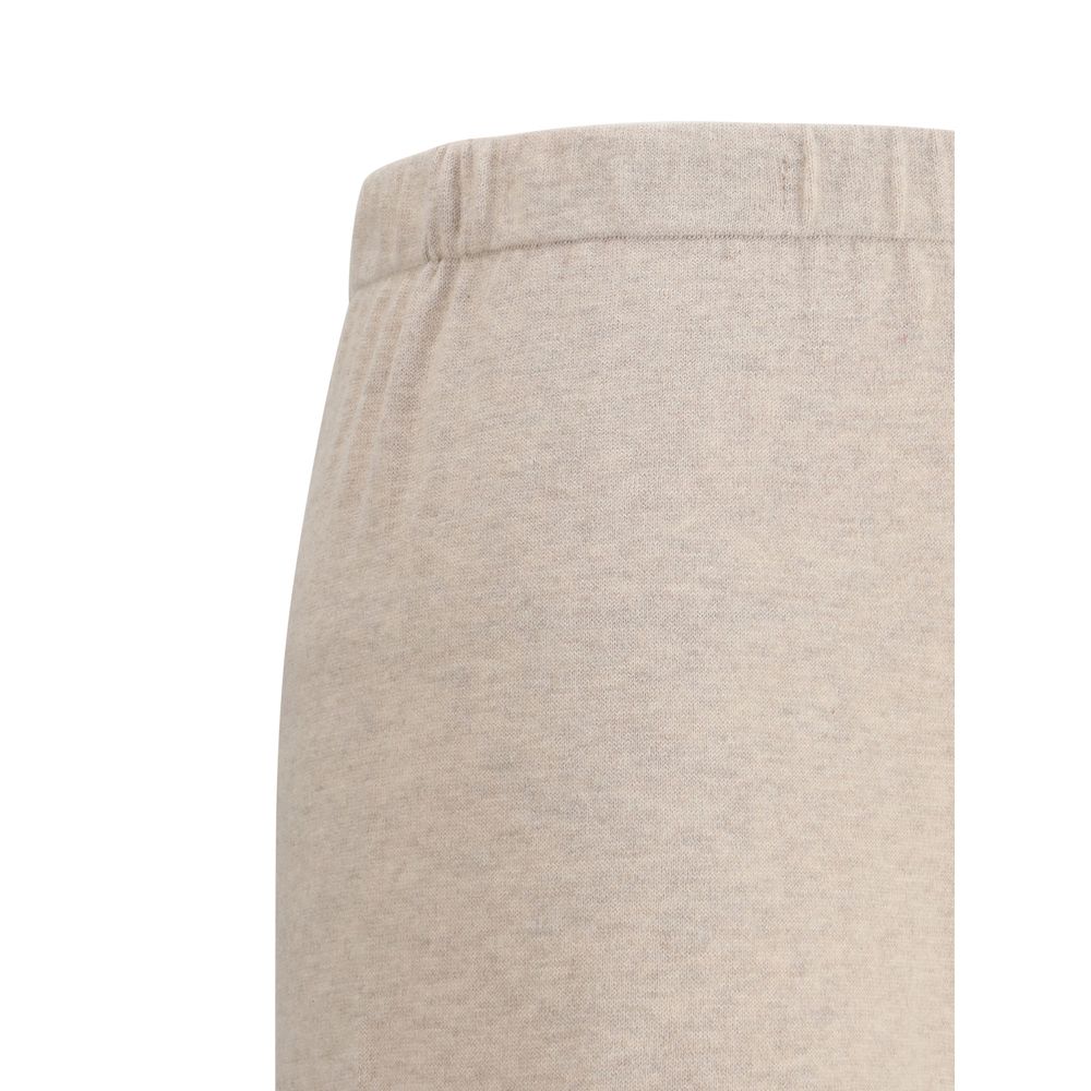 Lisa Yang Aina Hose