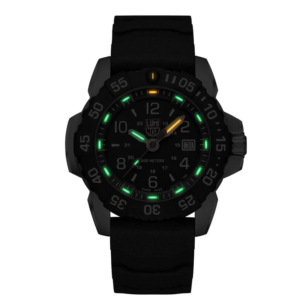 Luminox – Schwarze Kautschukuhr