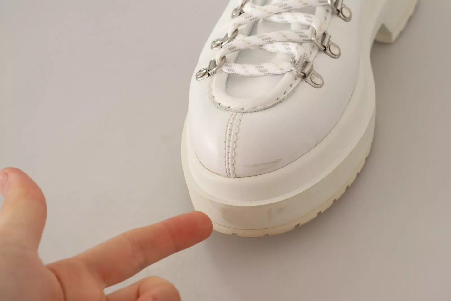 MM6 Maison Margiela – Weiße Sneakers aus Leder mit Schnürung