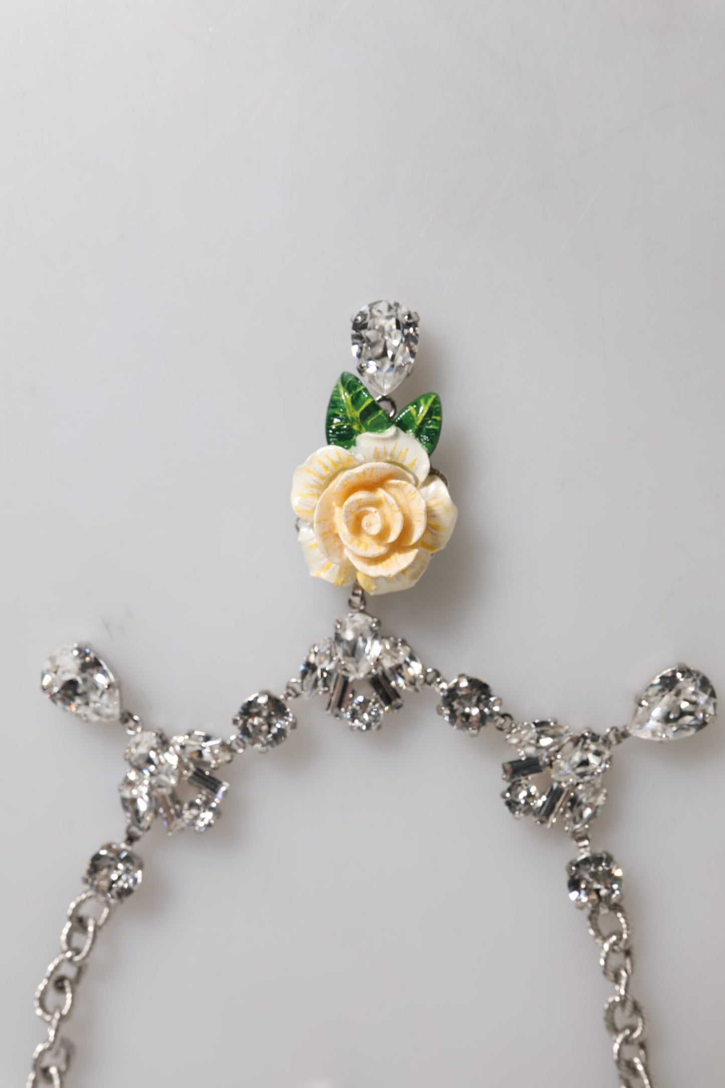 Dolce & Gabbana – Halskette mit Rosenanhänger aus silberfarbenem Messing mit klarem Kristall