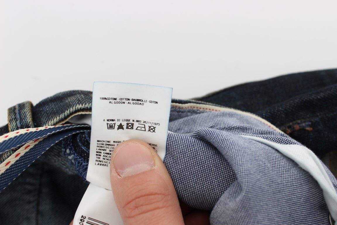 Acht elegante, gerade geschnittene Jeans für Herren