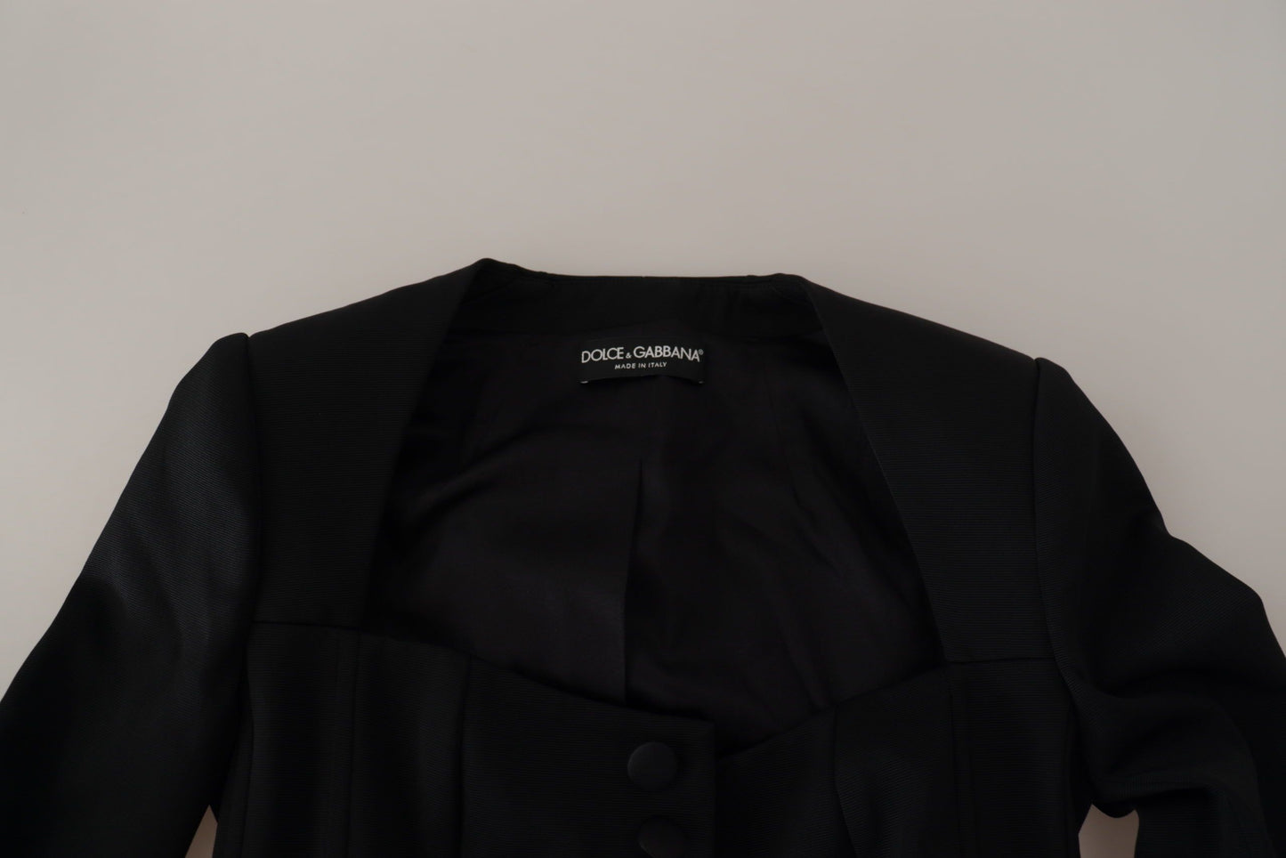 Dolce &amp; Gabbana – Schlanke schwarze Druckknopfjacke mit Seidenfutter