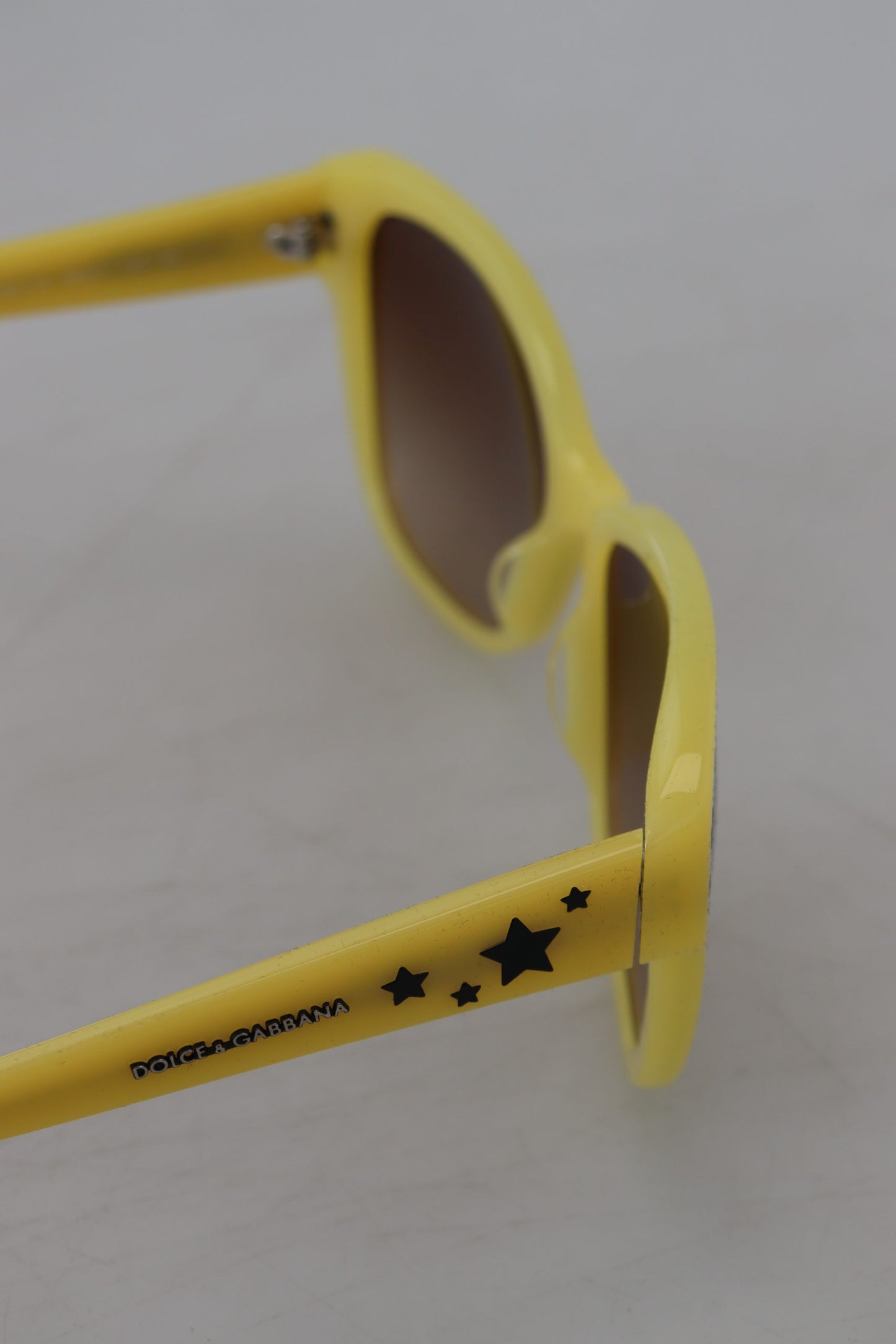 Schicke Sonnenbrille mit Farbverlauf aus gelbem Acetat von Dolce &amp; Gabbana