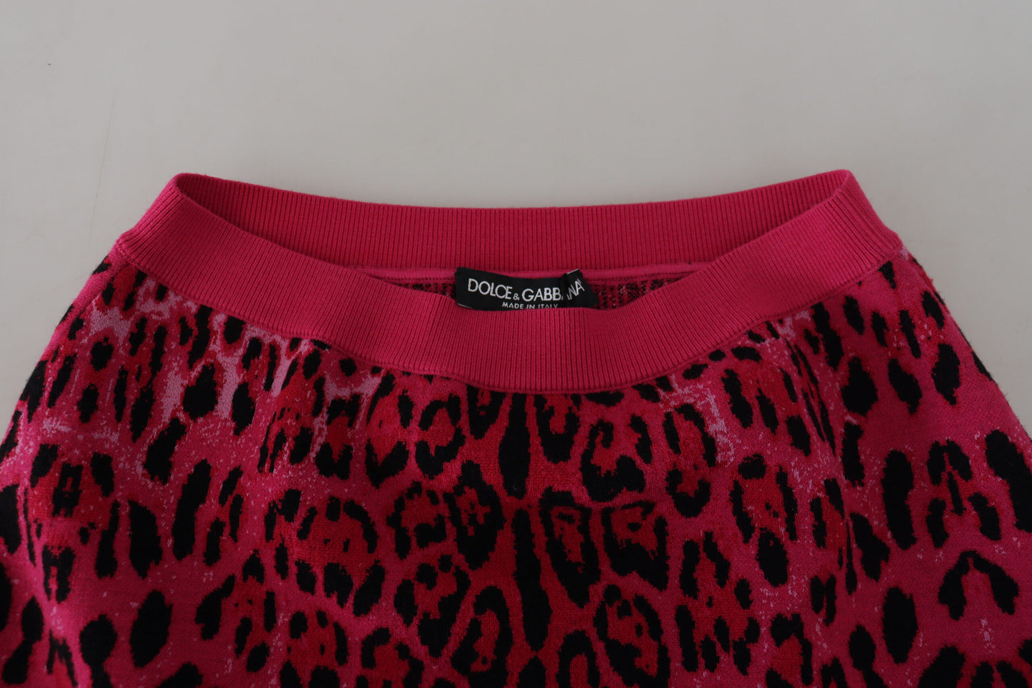 Dolce &amp; Gabbana Chic High Waist Rosa Leoparden-Minirock