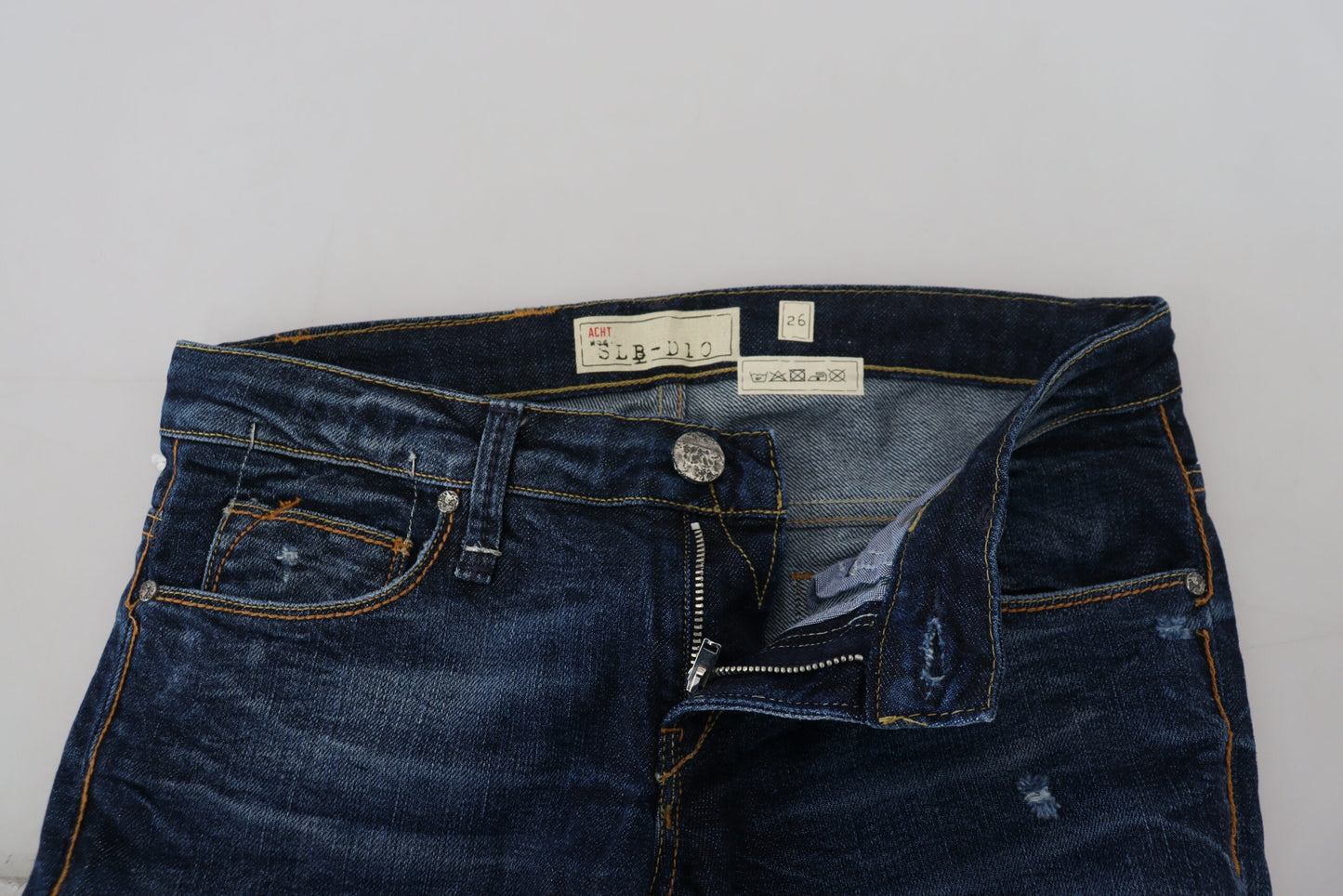 Acht schicke Designer-Röhrenjeans mit niedriger Taille