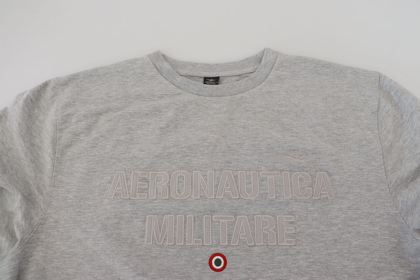 Eleganter grauer Pullover von Aeronautica Militare