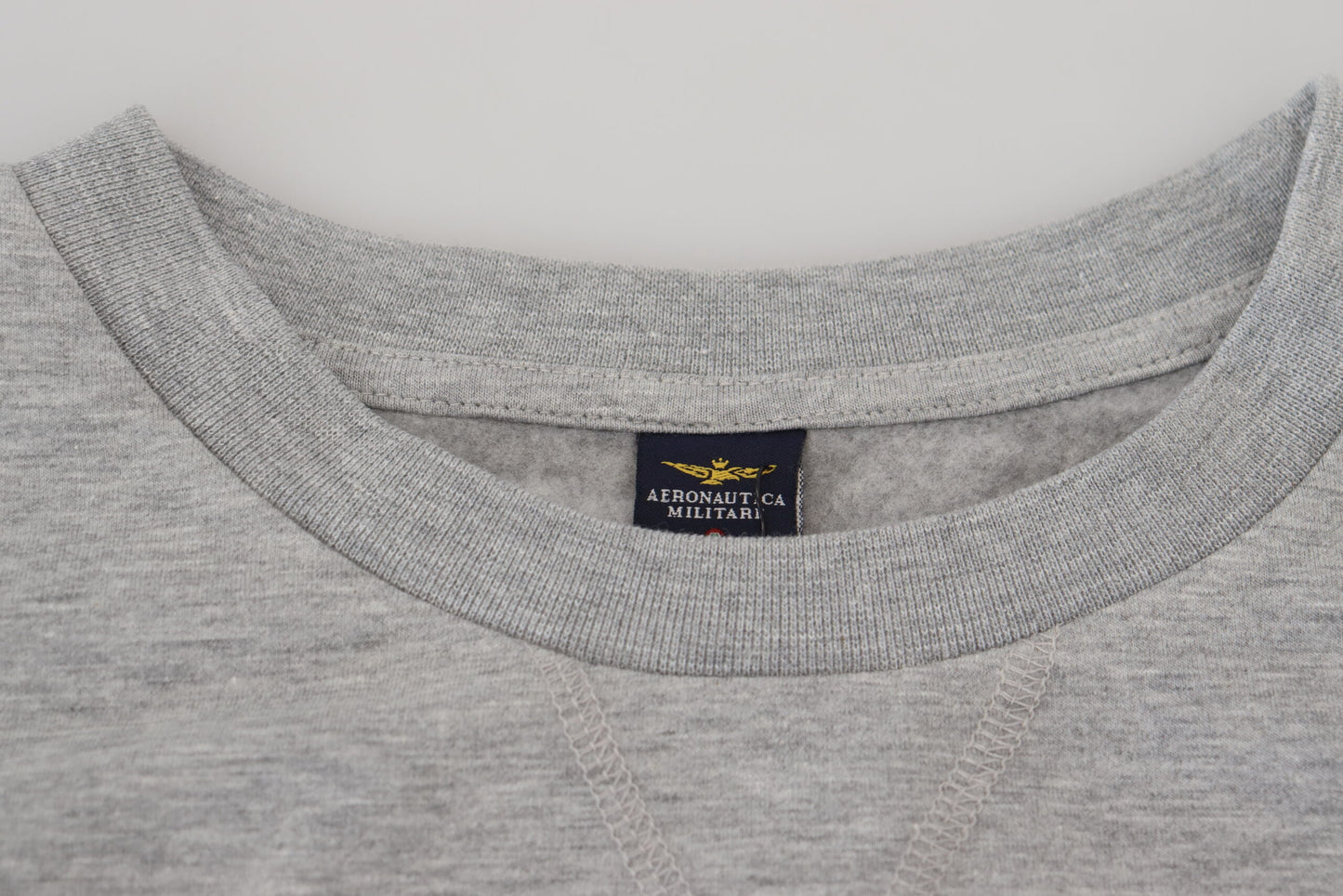 Eleganter grauer Pullover von Aeronautica Militare