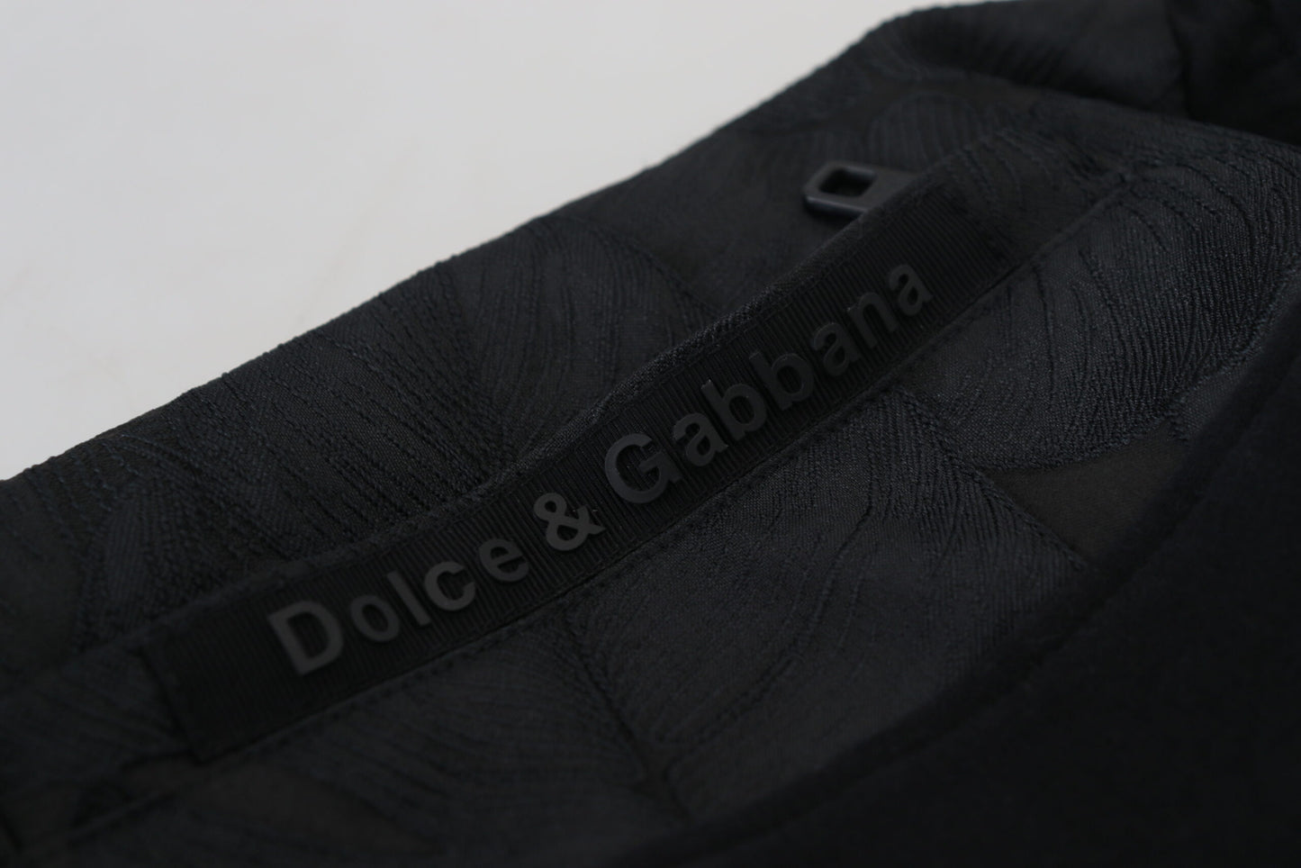 Elegante schwarze Jogginghose von Dolce &amp; Gabbana für den modernen Mann