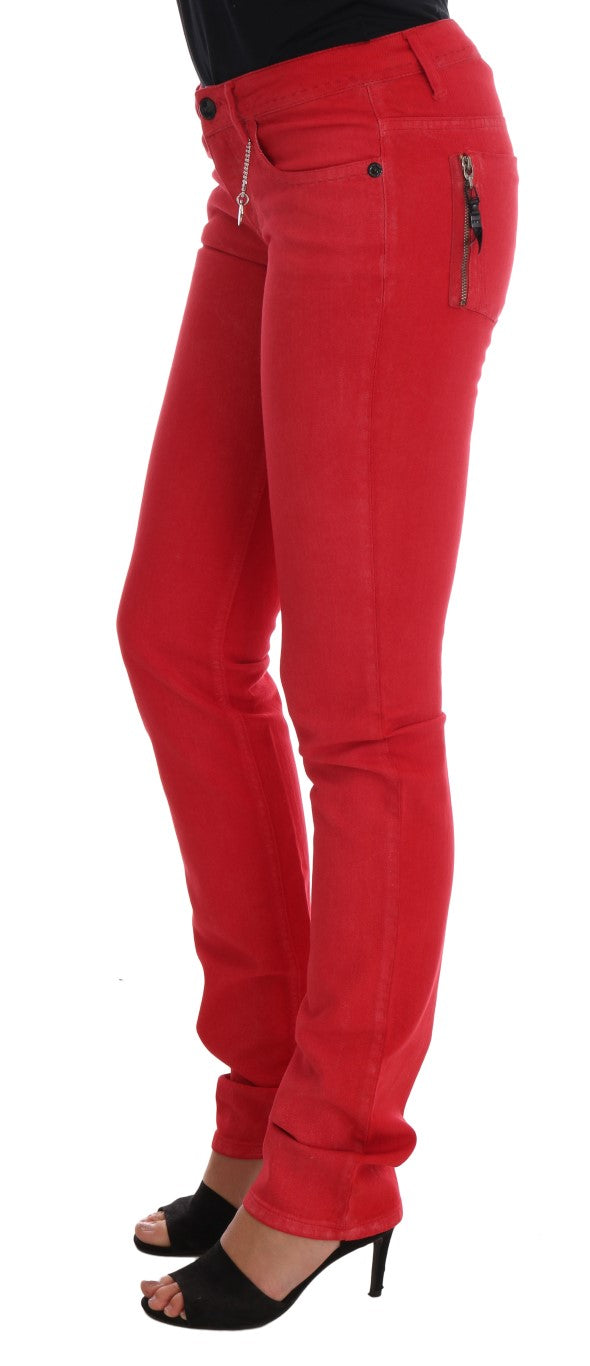 Superschlanke Designer-Jeans in leuchtendem Rot von Costume National