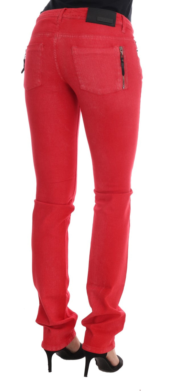 Superschlanke Designer-Jeans in leuchtendem Rot von Costume National