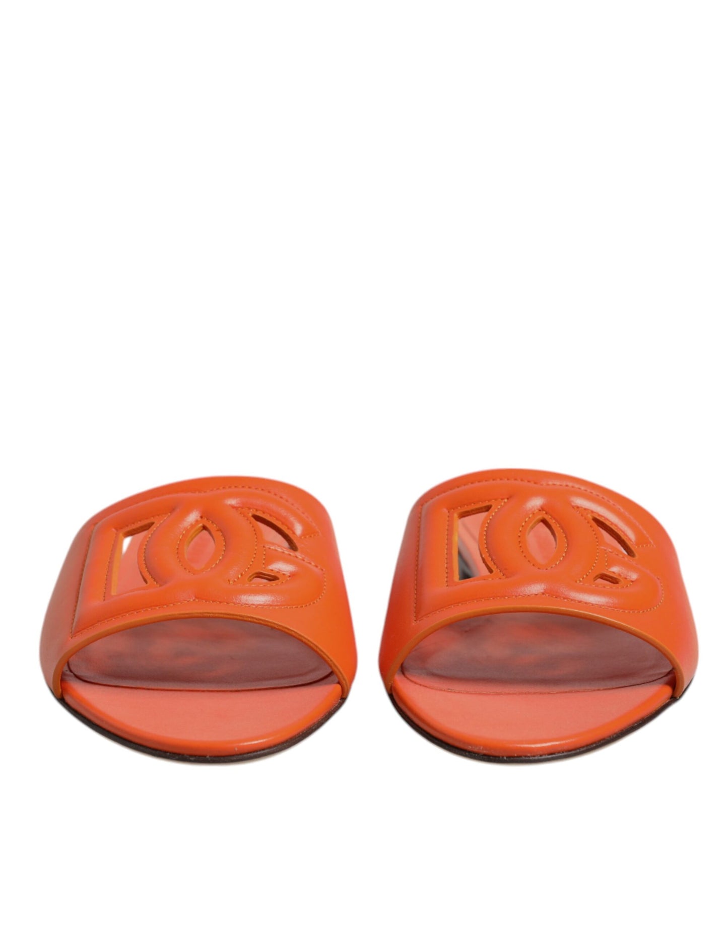 Dolce &amp; Gabbana – Flache Sandalen mit Logo aus orangefarbenem Leder