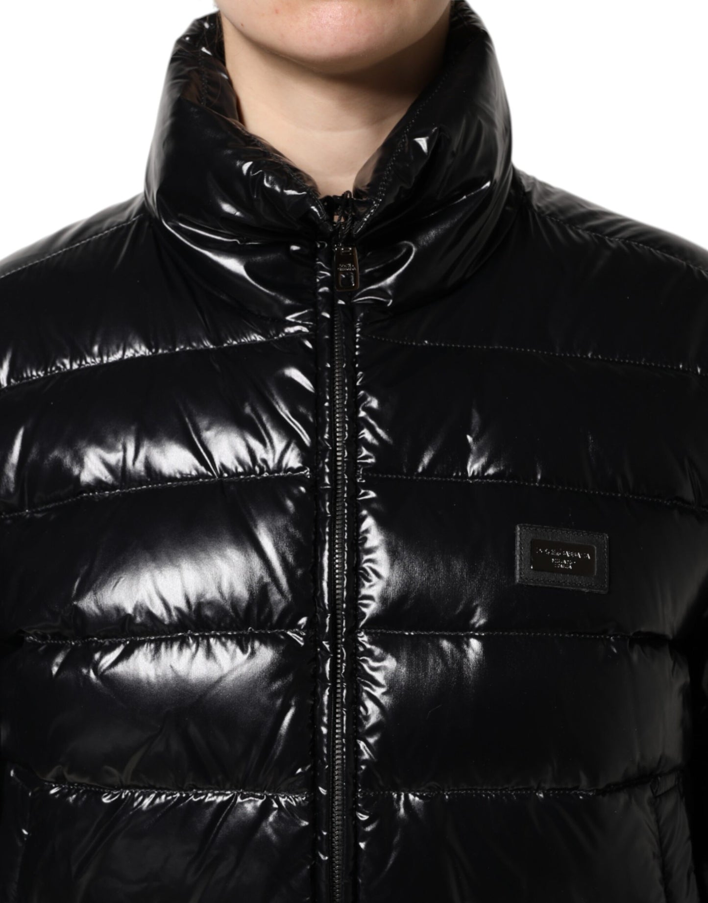 Piumino Dolce &amp; Gabbana con placca logo nera e zip intera