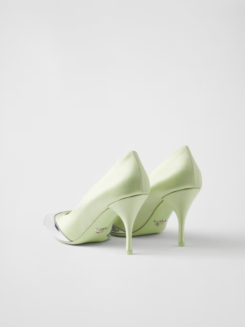 Décolleté Prada in raso e pelle metallizzata