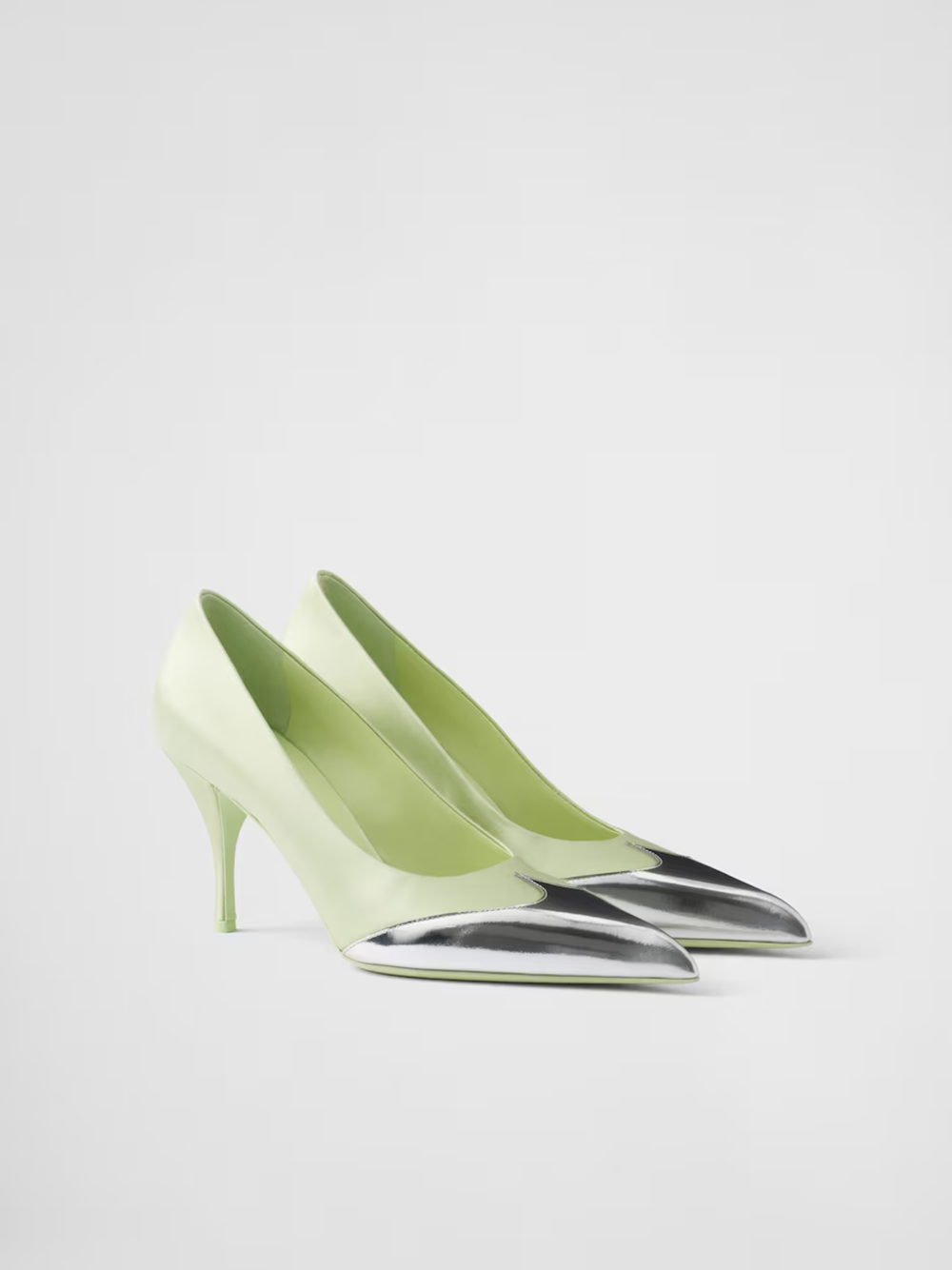 Décolleté Prada in raso e pelle metallizzata