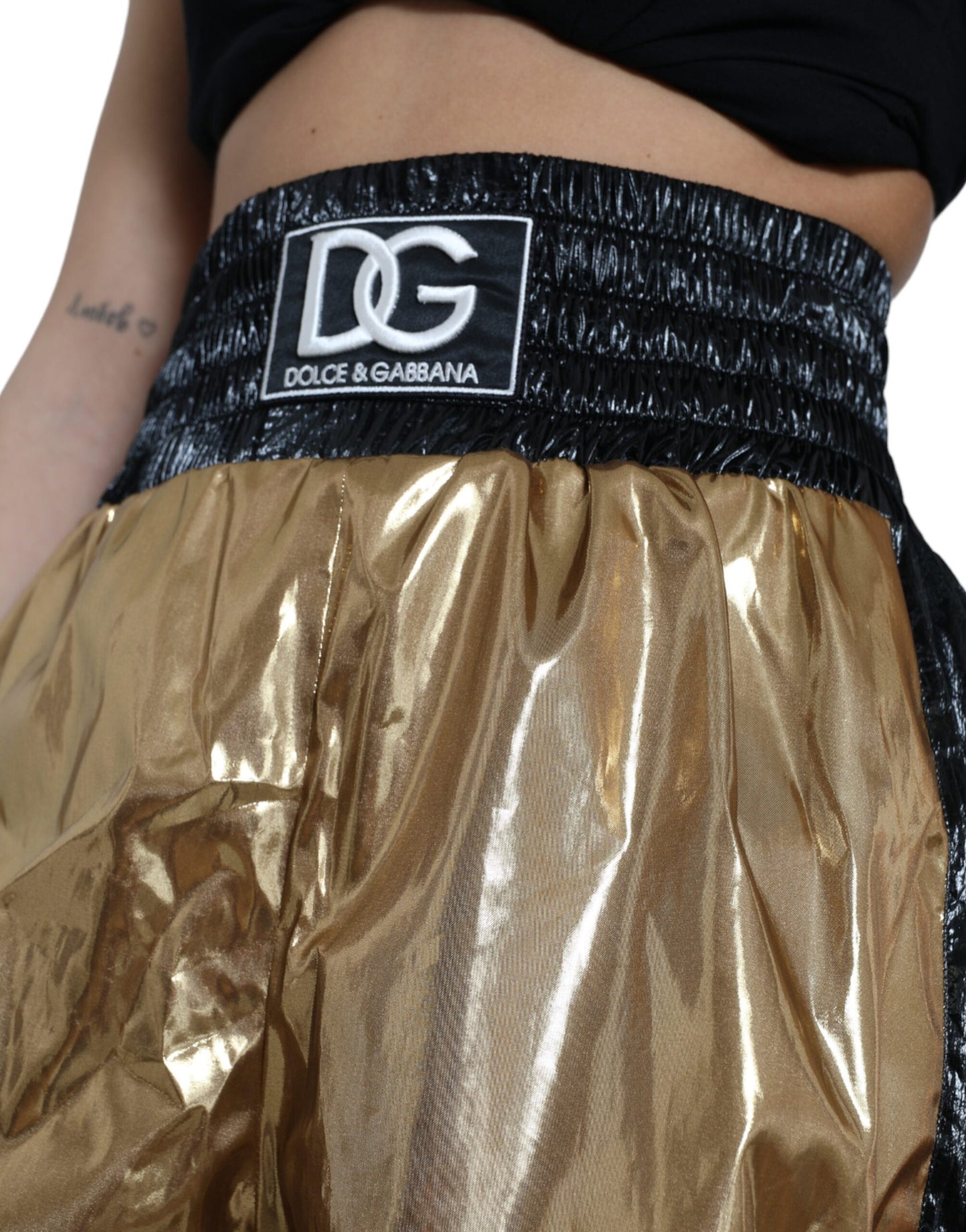 Dolce &amp; Gabbana – Elegante Metallic-Gold-Shorts mit hoher Taille