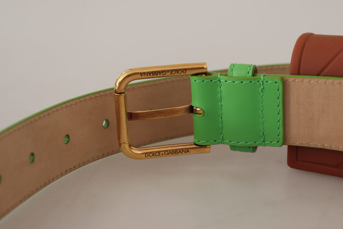 Dolce & Gabbana Chic Emerald Leather Belt with Engraved Buckle