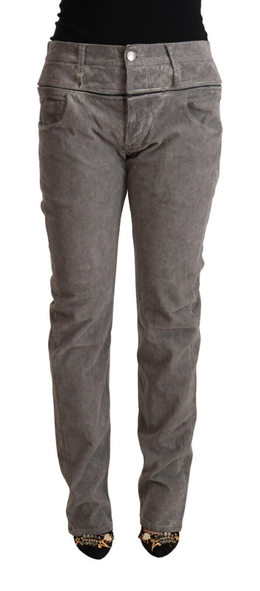Acht schicke graue High-Waist-Jeans mit gerader Passform